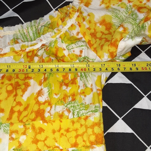 Diane von Furstenberge  yellow, green and white floral  dress, size 8 - Picture 11 of 14